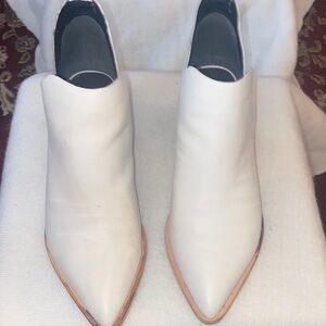 Dolce Vita White Leather Ankle Booties
